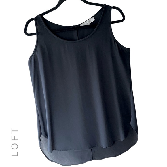 LOFT NWOT | SLEEVELESS BLACK TOP BUTTONS DOWN BACK | SIZE: MEDIUM - Picture 1 of 7